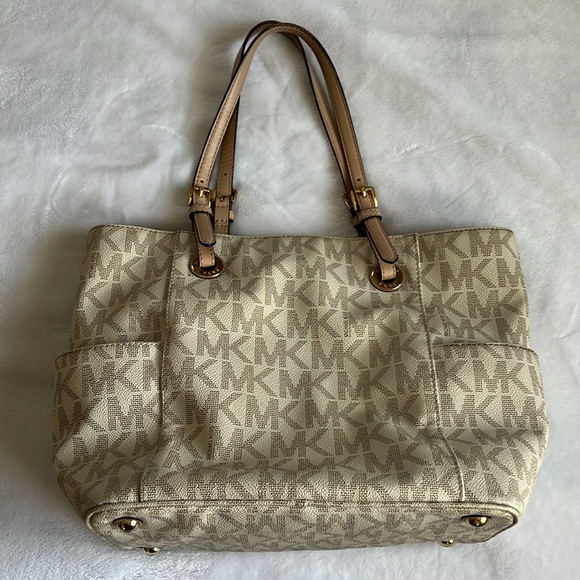 Michael Kors - Picture 4 of 10